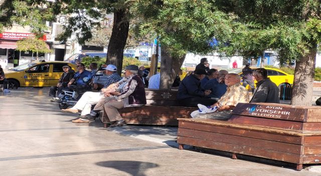 Aydın 43 yaşında
