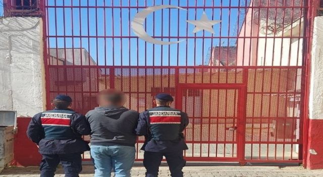 Balkondan havaya ateş eden şahıs yakalandı