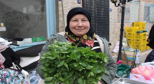 Toplarken can yakıyor, yerken damak çatlatıyor