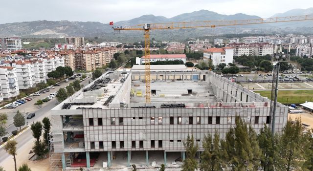 Aydın Büyükşehir Belediyesi Mimar Sinan Kapalı Spor Salonu inşaatı hızla sürüyor