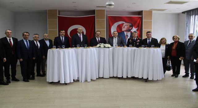 Aydın protokolü bayramlaştı