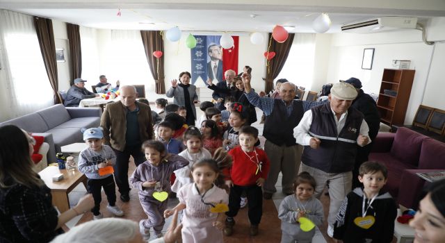 Didim Huzurevi sakinleri unutulmadı