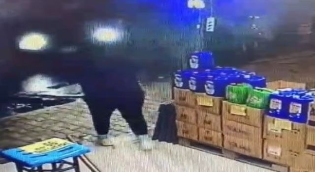 Market çalışanı canını zor kurtardı