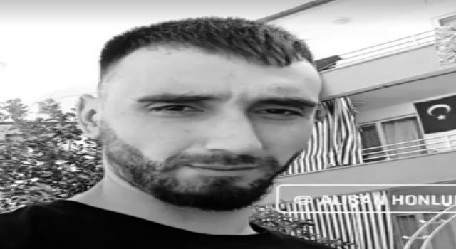 Bayramda bıçaklı kavgada kan aktı: 1 ölü