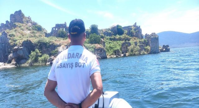 Aydın jandarması biyokaçakçılara göz açtırmıyor