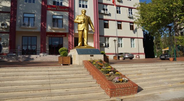 Aydın'da vali yardımcıları ve kaymakamlar değişti