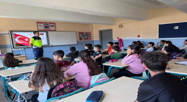 Didim ve Bozdoğan’da öğrencilere trafik kuralları anlatıldı