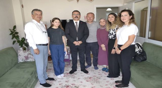 Kaymakam Ali Ekber Ateş, Öğrencilere Evlerinde Misafir Oldu
