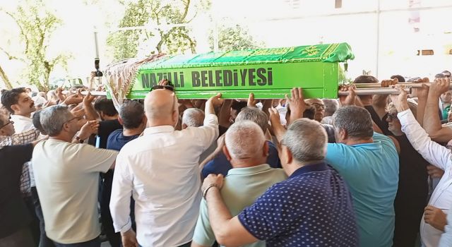 Tanınmış Esnafın Annesi Ebediyete Uğurlandı