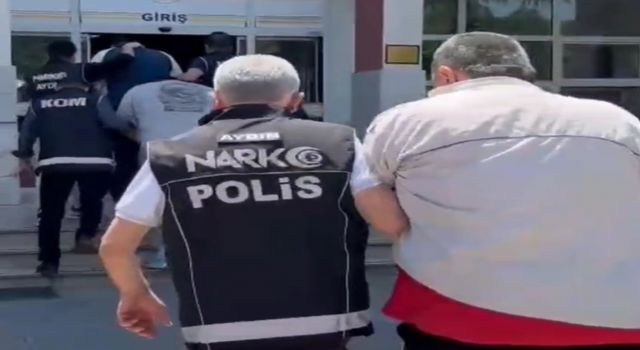 Uyuşturucu ticareti yapan baba ve 3 oğlu tutuklandı
