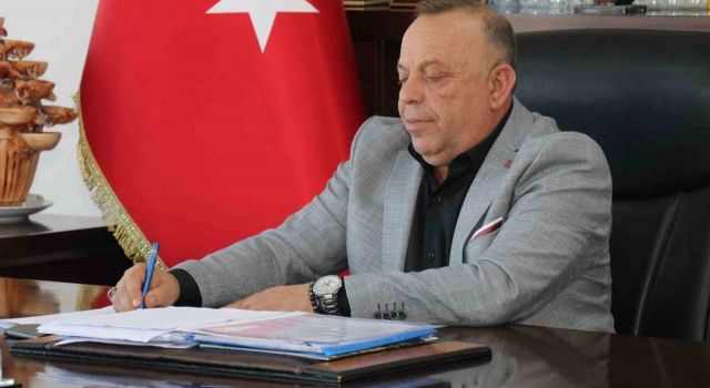 Başkan Galip Özel’den Öğrencilere Karne Hediyesi