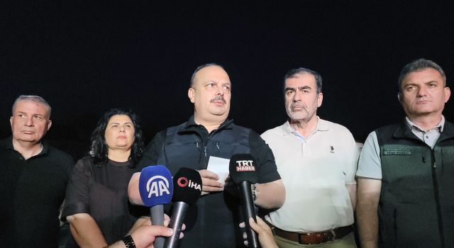 Gece görüşlü helikopterler gece boyunca yangına müdahale edecek