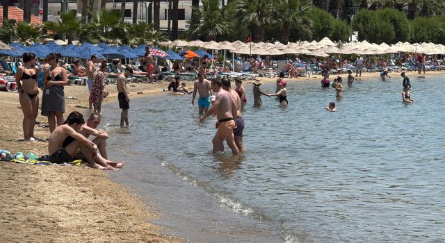 Sahilde ‘bayram’ yoğunluğu