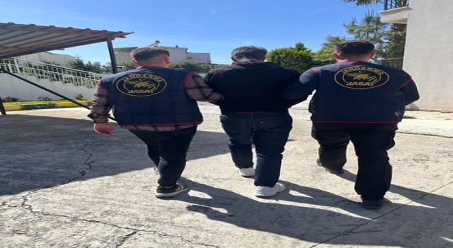 Hırsızlık suçundan aranan şahıs JASAT'tan kaçamadı
