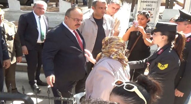 Oğlunun mezarına sarılamayan şehit annesi Şengüroğlu: "Bir kapı açılsın yeter"