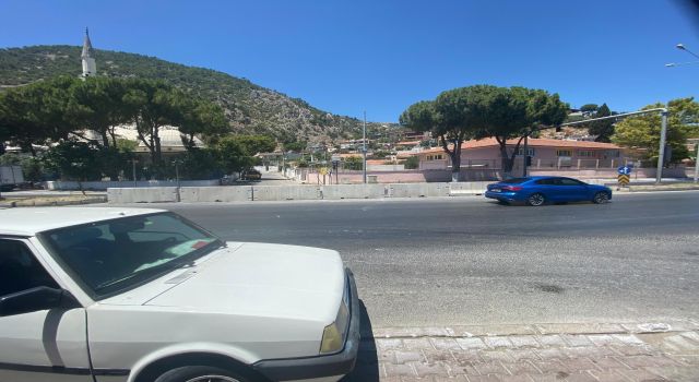 Sazlı Kavşağı'nın kapatılması trafik sorununa çözüm olmadı