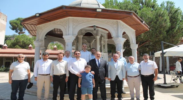 Vali Canbolat, Nasuh Paşa Külliyesi'nde öğrencilerle bir araya geldi