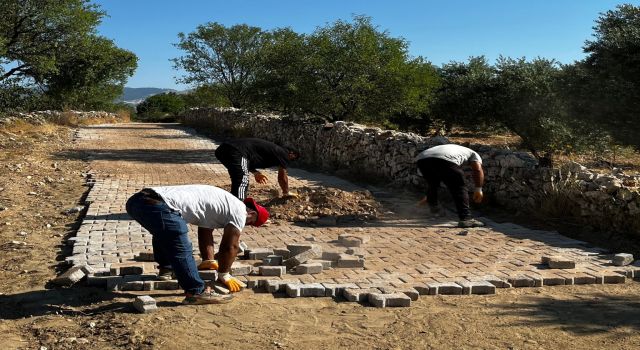 Yaykın Mahallesi’nde yol çalışmaları devam ediyor