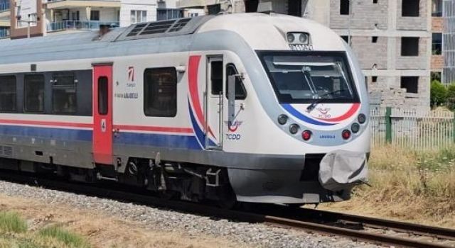 Yolcu treninin çarptığı şahıs öldü