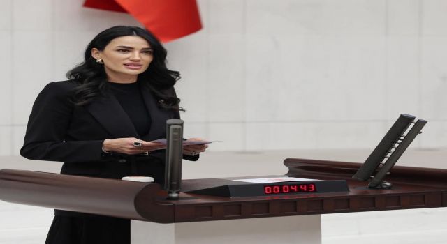 AK Parti Aydın Milletvekili Seda Sarıbaş’tan Özgür Özel’e Tepki