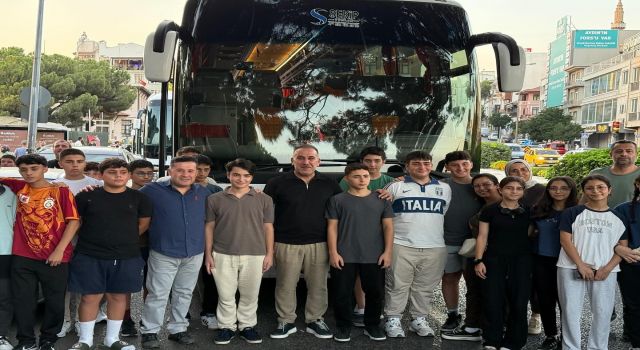 Aydın’dan 64 öğrenci gençlik kamplarına uğurlandı