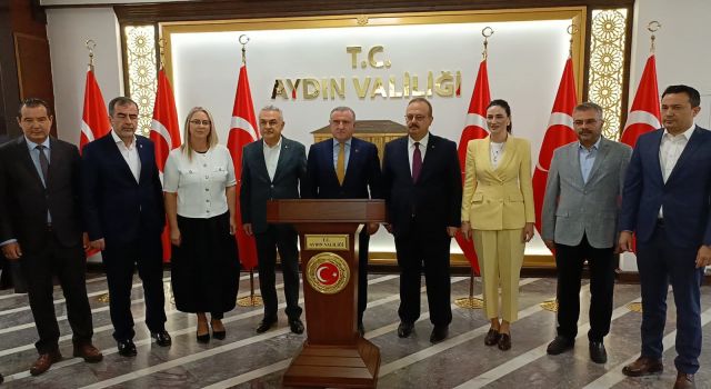 Bakan Bak'ın Aydın'daki ilk durağı Valilik oldu