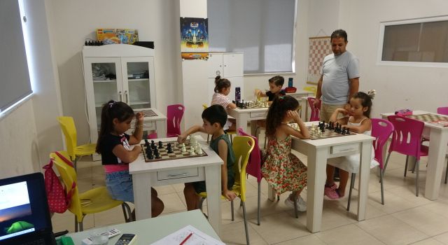 Söke Satranç ve Akıl Zeka Oyunları'nda Türkiye’nin lokomotifi oldu