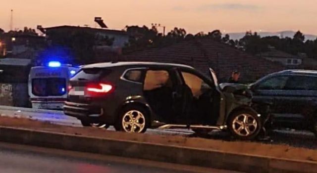 Söke’de ambulans ile cip çarpıştı