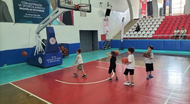 Yaz Spor Okulları ile gençler spor dolu bir yaz geçiriyor