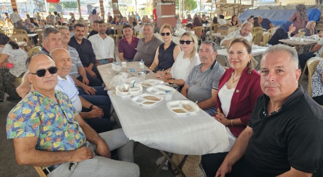 Atça Mahallesi'nde kurtuluş günü keşkeği yapıldı