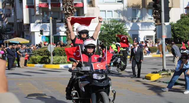 Aydın’da 29 Ekim Cumhuriyet Bayramı coşkuyla kutlandı