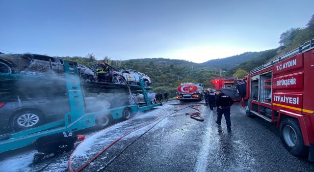 Bozdoğan'da araç yüklü tırda yangın: Araçlar kullanılamaz hale geldi