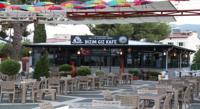 BOZDOĞAN’DA “BİZİM GIZ KAFE” ETKİNLİKLERİN YENİ ADRESİ OLDU