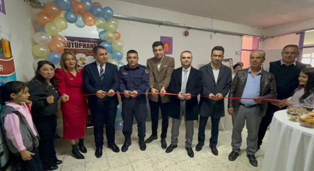 Nazilli’de öğretmenin 10 yıllık hayali kütüphaneye dönüştü