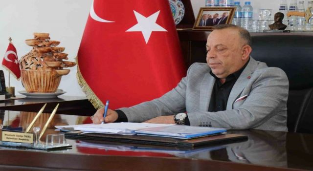 Başkan Özel “Bayrak Bizim Onurumuzdur, Ona Uzanan El Milletimize Uzanan Eldir”