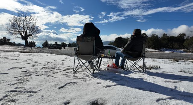 Paşa Yaylası'nda kar keyfi