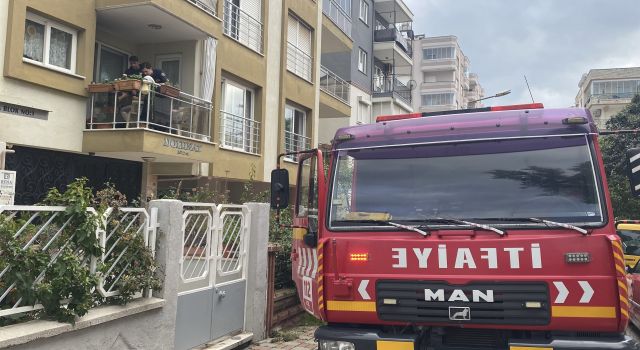 Taziye evine yemek yaparken evini yakıyordu
