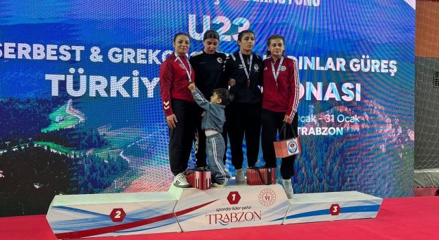 Aydınlı güreşçi, Trabzondan madalyayla döndü