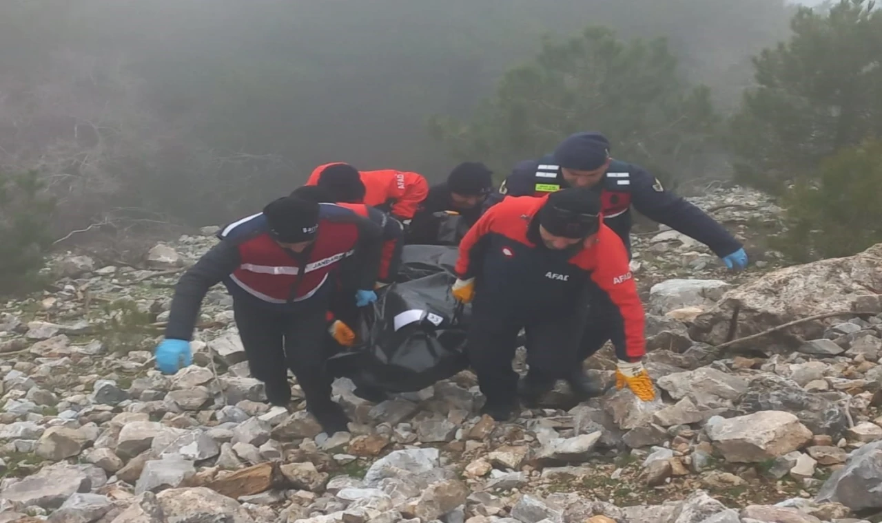 Kuşadası’nda Feci Olay: Uçurumdan Düşen Vatandaş Hayatını Kaybetti