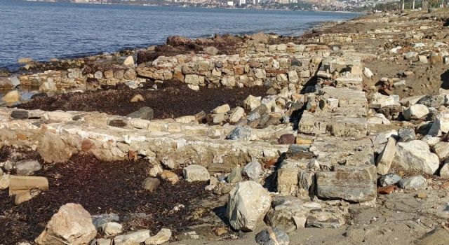 Yağışlar sonrası Kuşadası’nda tarih gün yüzüne çıktı