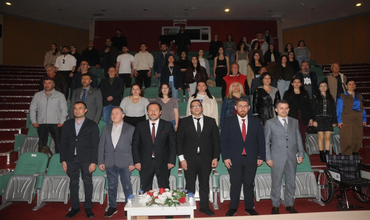 Aydın’da Gazetecilere Yapay Zeka Eğitimi: Geleceğin Haberciliği Masaya Yatırıldı