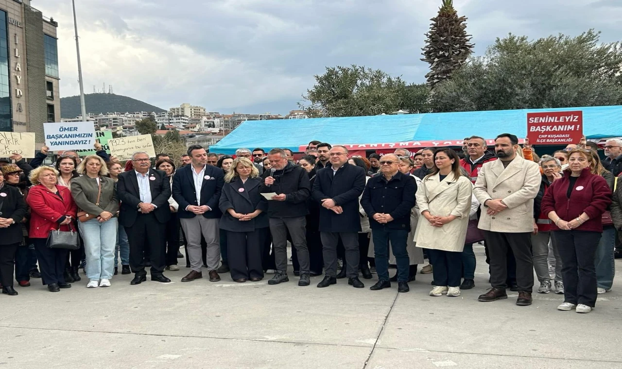 Kuşadası’nda CHP’den Geniş Katılımlı Dayanışma Buluşması