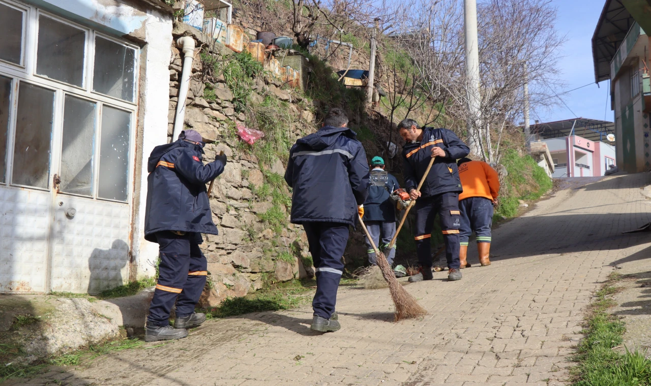 Nazilli Belediyesi 82 Mahallede Bayram Mesaisine Başladı