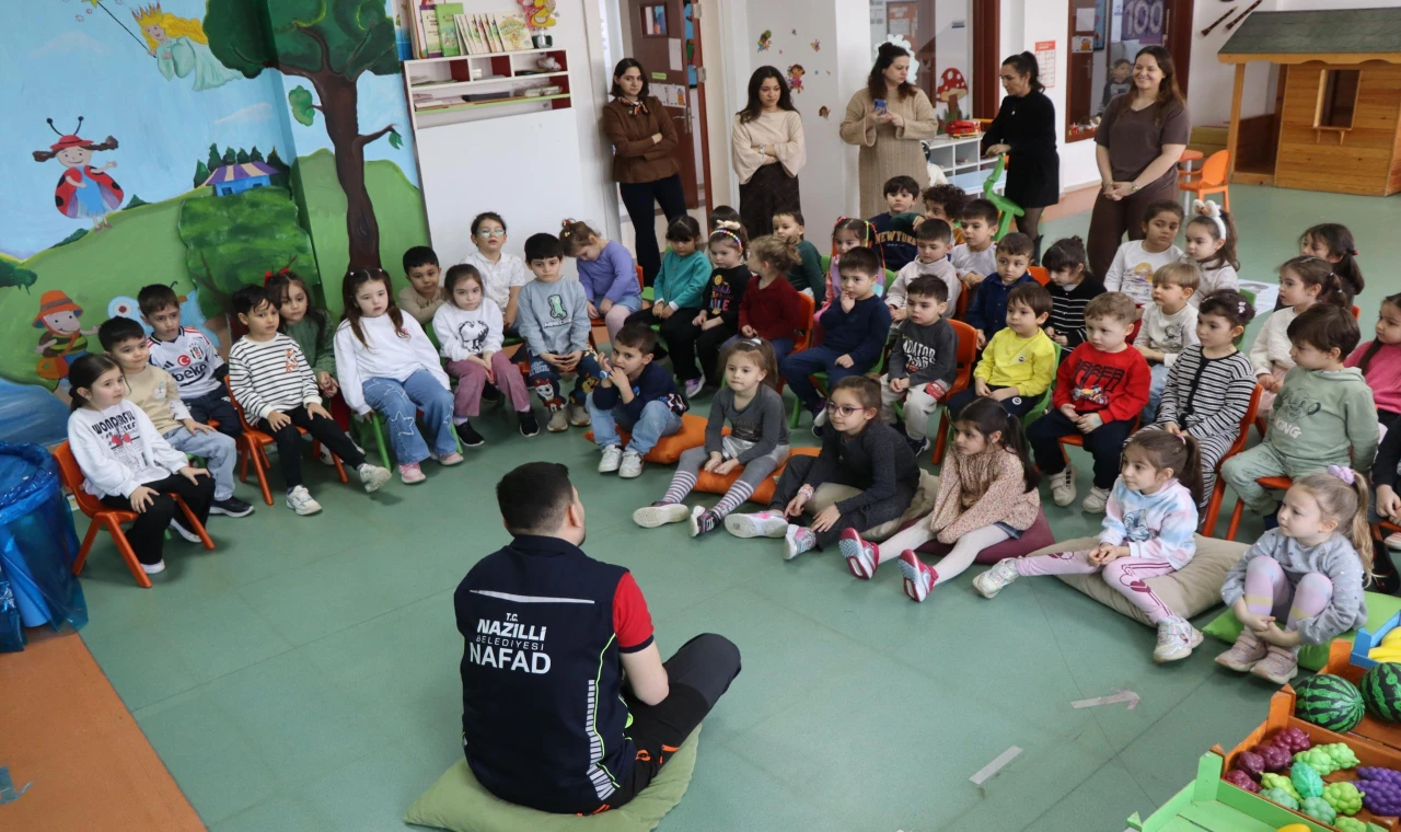 Nazilli’de Deprem Haftası kapsamında öğrencilere afet eğitimi