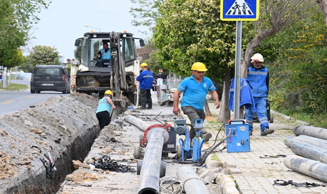 BAŞKAN ÇERÇİOĞLU’NDAN KUŞADASI’NDA ALTYAPI YATIRIMI