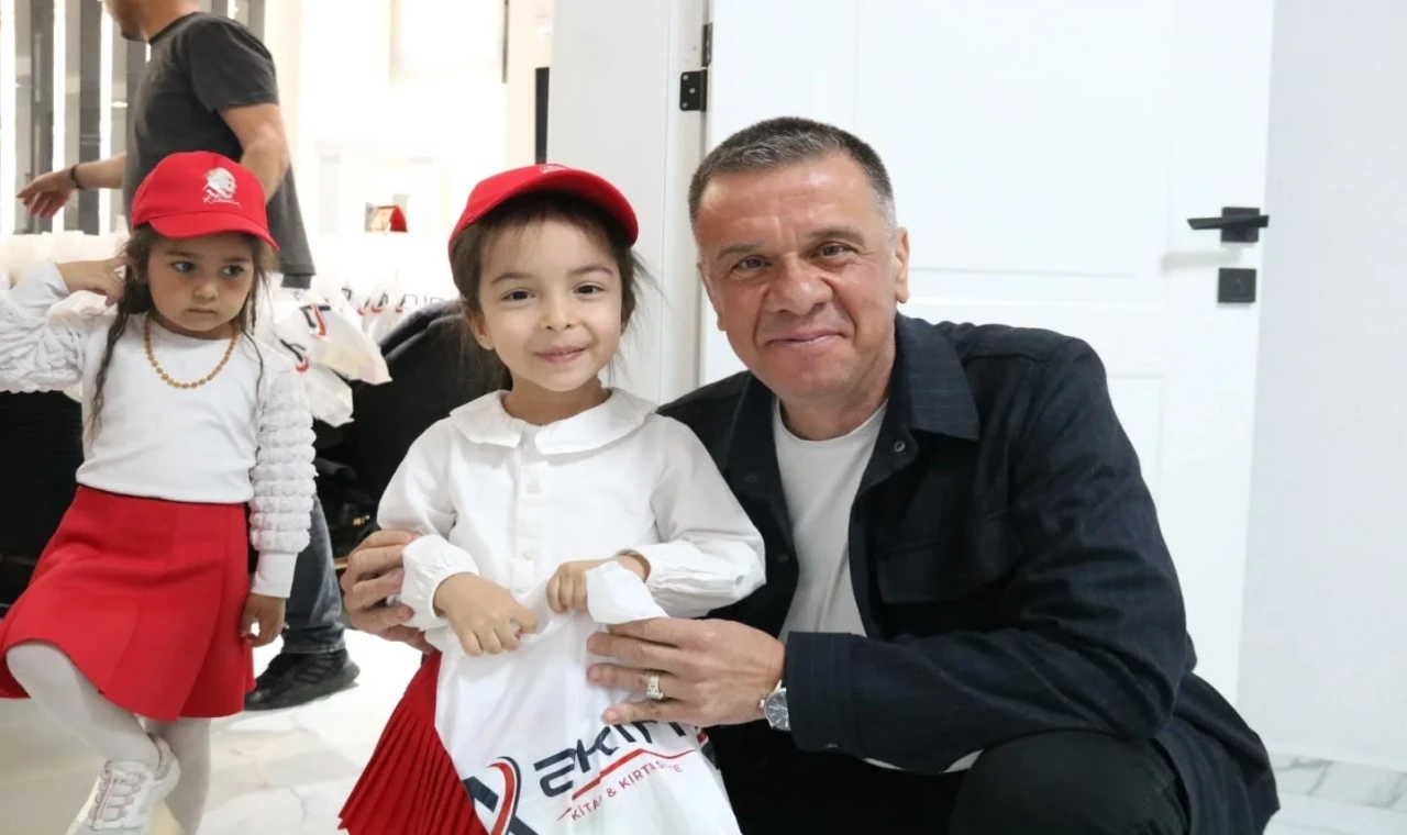 Başkan Ercan, koltuğunu devretti