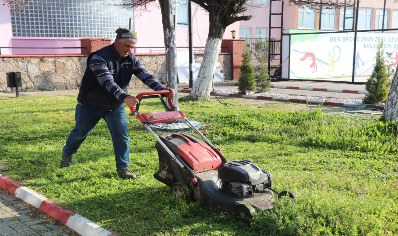 BOZDOĞAN’DA TEMİZLİK VE DÜZEN ÇALIŞMALARI ARALIKSIZ SÜRÜYOR