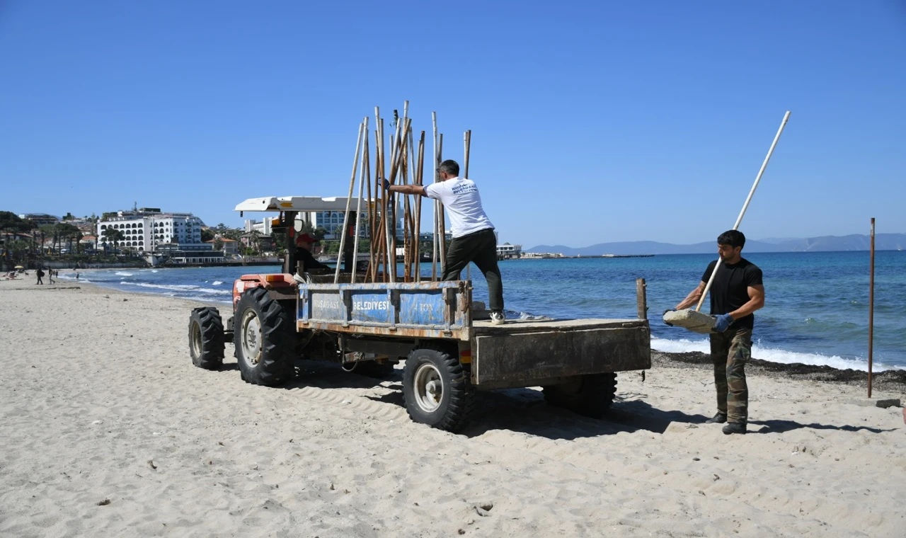 KUŞADASI PLAJLARINDA SEZON HAZIRLIĞI BAŞLADI