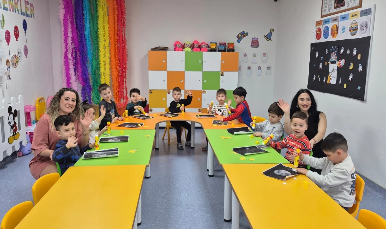 Kuşadası’nda Minikler Geleceğe Güvenle Hazırlanıyor