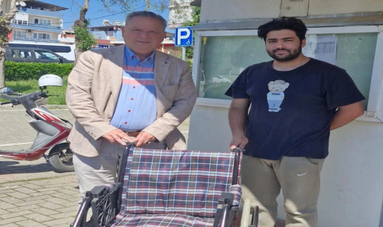 Muhtar Şenol Öztürk’ten Örnek Davranış